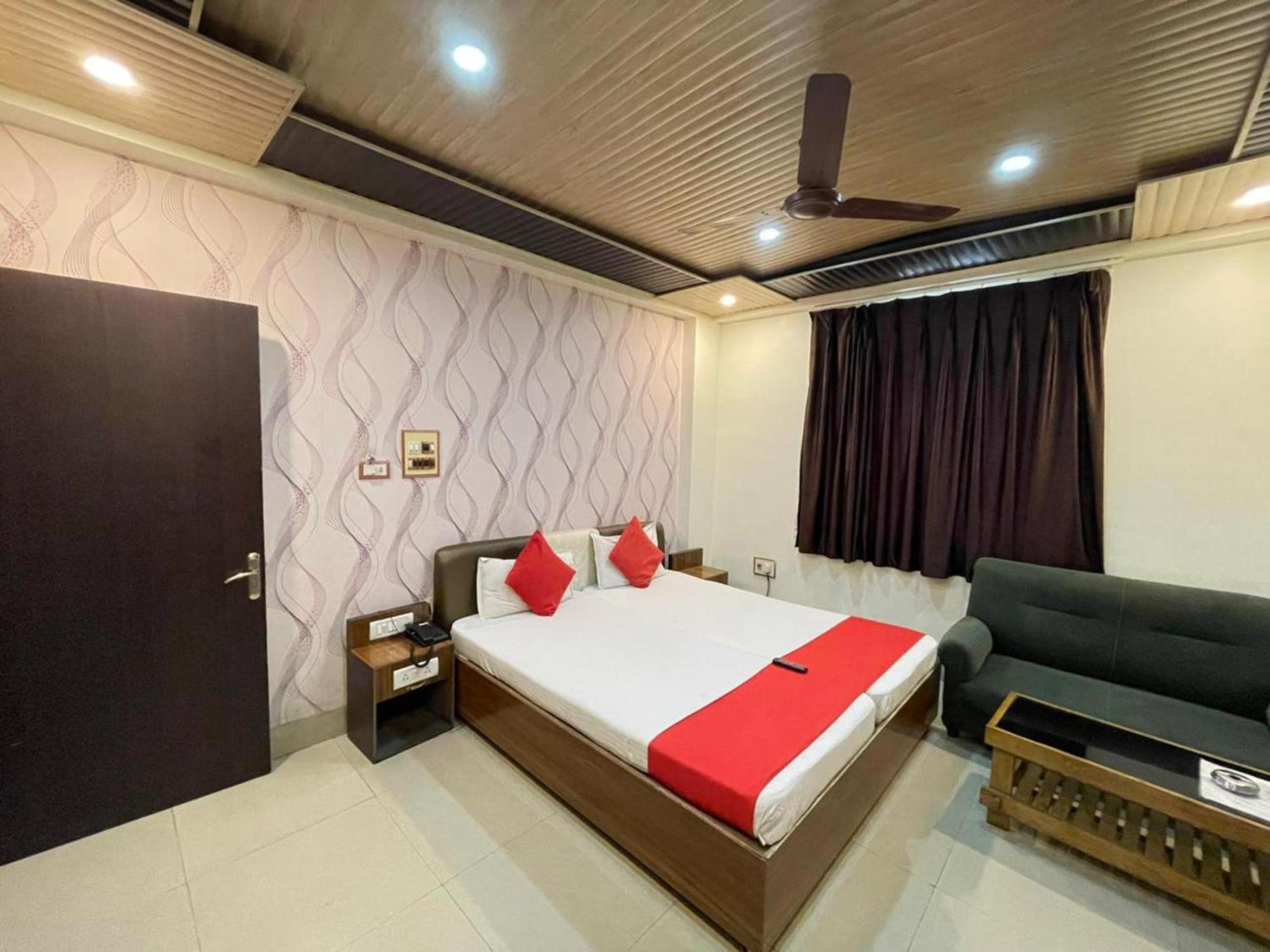 Grg R P International Patna Hotel ปัฏนา ภายนอก รูปภาพ