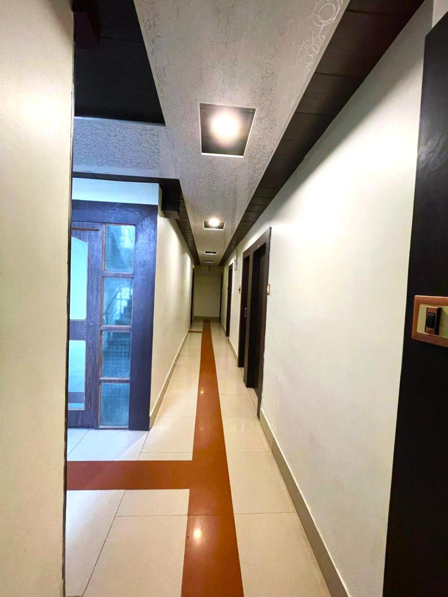 Grg R P International Patna Hotel ปัฏนา ภายนอก รูปภาพ